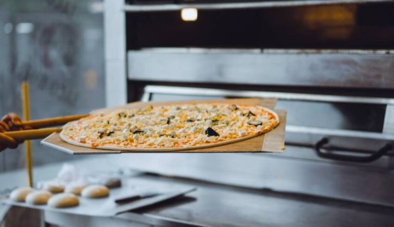 Інноваційні технології для ресторанного бізнесу конвеєрна піч для піци та професійна індукційна плита